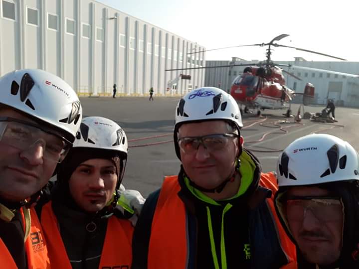 Il team della BCA montaggi